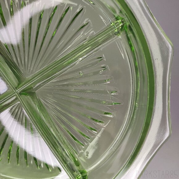 Vintage Depression Uranium Glass 12-Sided 4 Part Relish Dish - Picture 6 of 13